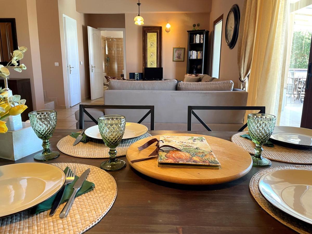 Traditional Villa Mandola Livathos  エクステリア 写真